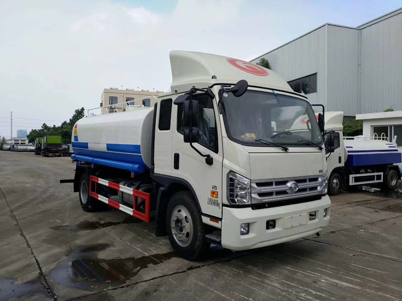 ��ˮ܇�S�ң�8����ˮ܇�S�ң�8����ˮ܇�r�񣬳���8����ˮ܇�S��