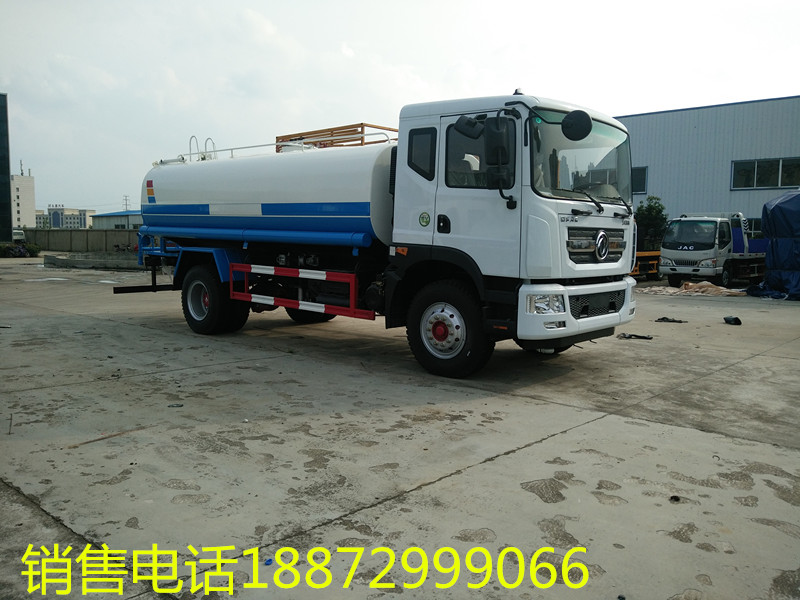 東風(fēng)灑水車(chē) 東風(fēng)灑水車(chē)
