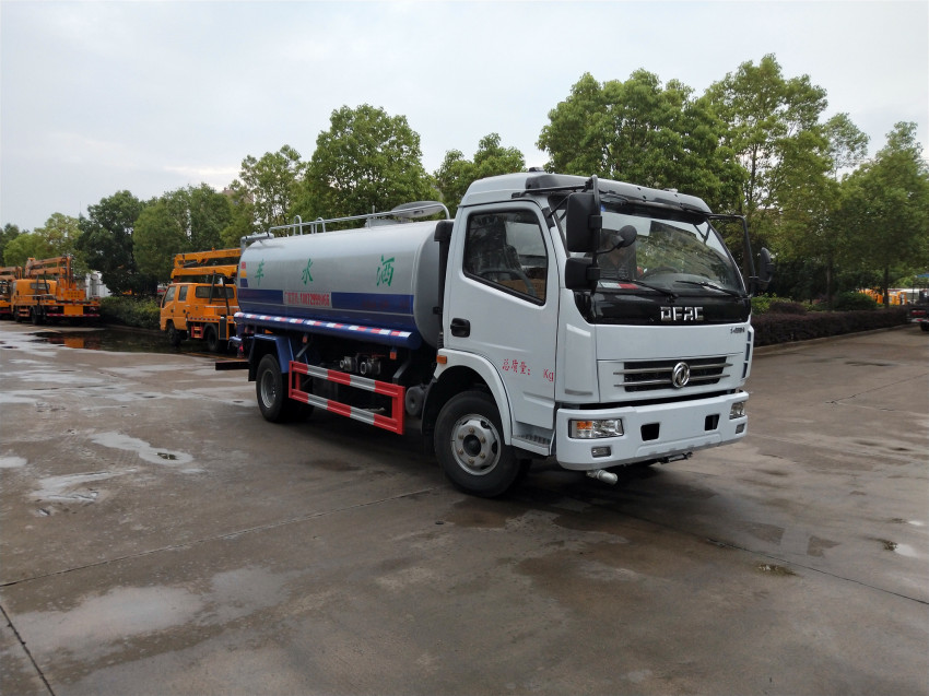 8����ˮ܇��̖��8����ˮ܇Ҏ�񣬖|�L8����ˮ܇�S��ֱ�N