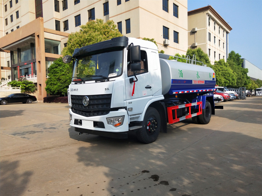 湖北程力灑水車(chē) 湖北程力灑水車(chē)