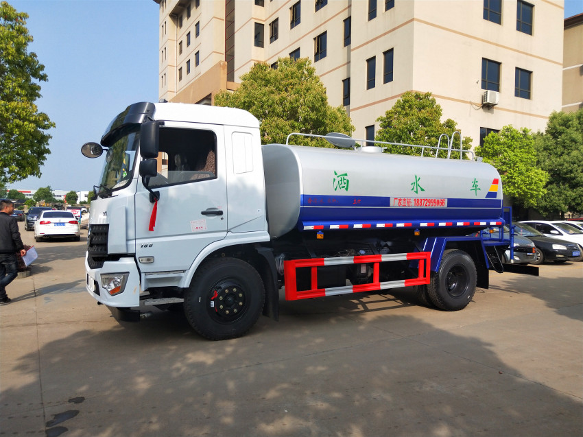 湖北程力灑水車(chē) 湖北程力灑水車(chē)