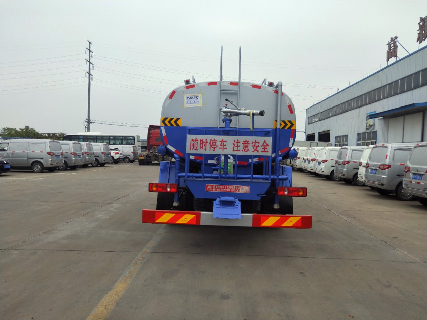 湖北程力灑水車(chē) 湖北程力灑水車(chē)