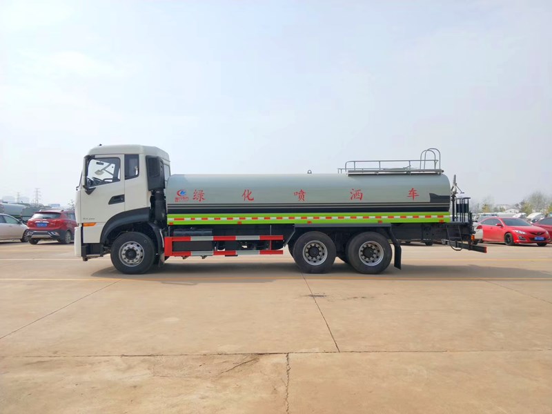 �塢��(gu��)���|�L(f��ng)�������p��20����ˮ܇(ch��)��·ϵ�y(t��ng)�� �ɹܵ�����λ��ͨ���y��ֱͨ���y���^(gu��)�V�W(w��ng)����ˮ�ڣ�ǰ�_�󞢡���(c��)������λ��(c��)����������ƽ�_(t��i)�����G����ˮ���ڣ��M�ɡ� 