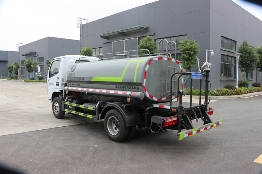 ����ʩ����ˮ܇